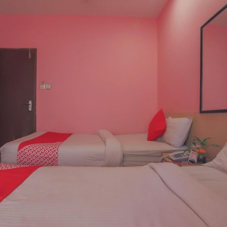 Oyo 789 Hotel Shivam Plaza カトマンズ エクステリア 写真