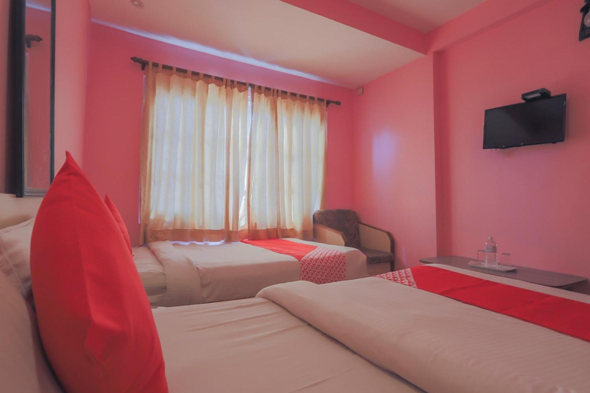 Oyo 789 Hotel Shivam Plaza カトマンズ エクステリア 写真